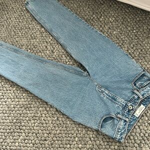 Abercrombie & Fitch The 90s Straight Ultra High Rise Size 25